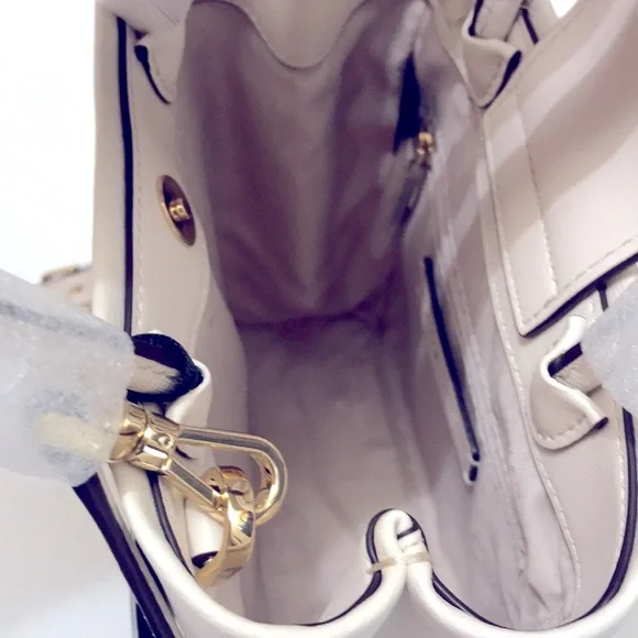 Disney X Kate Spade New York Minnie Mini Tote BNWT - Picture 9 of 11